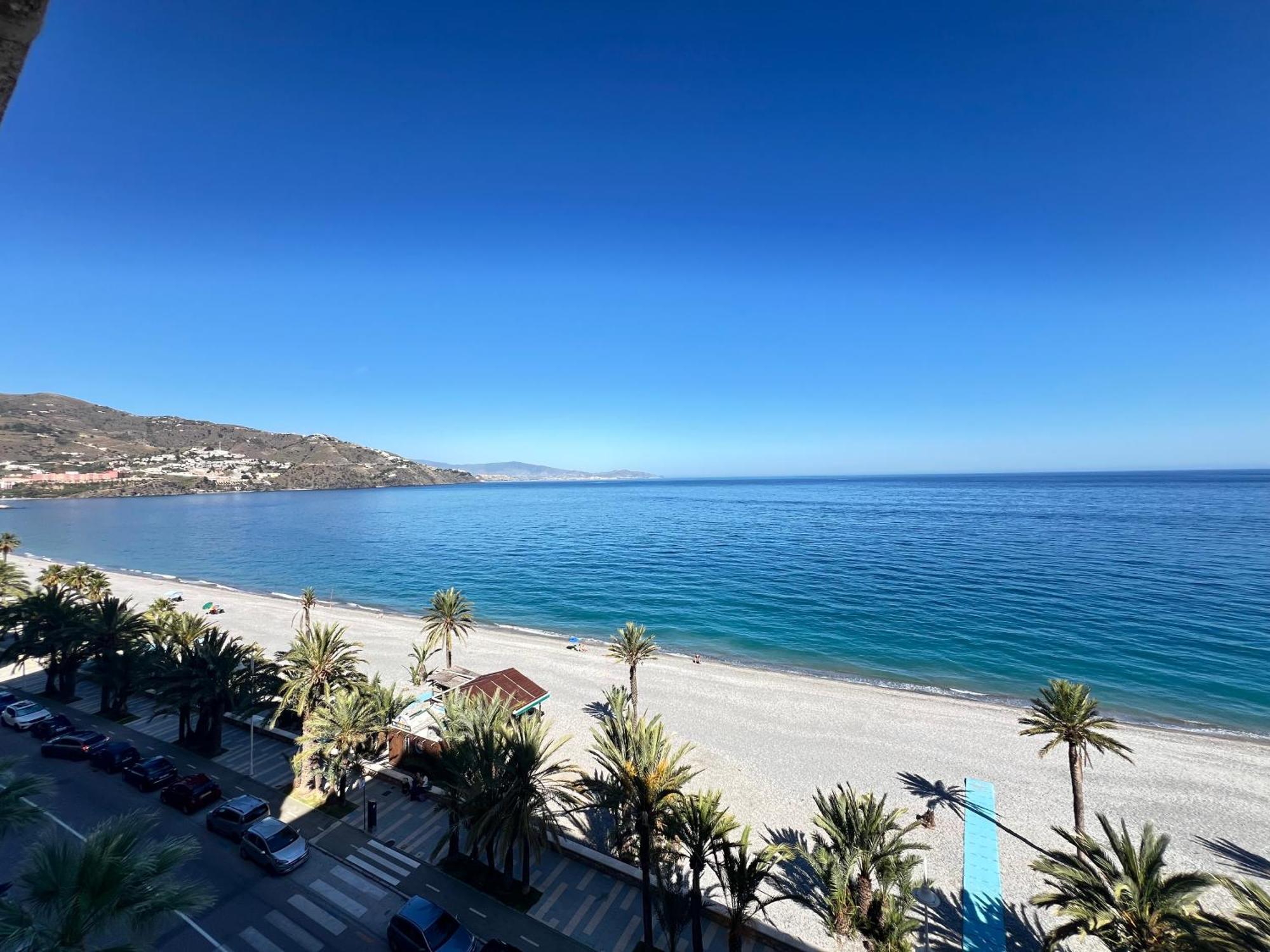 Pushe Playa Velilla & Tradition 3 *